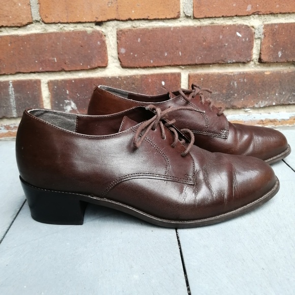 Transit Shoes - Brown leather small heels shoes